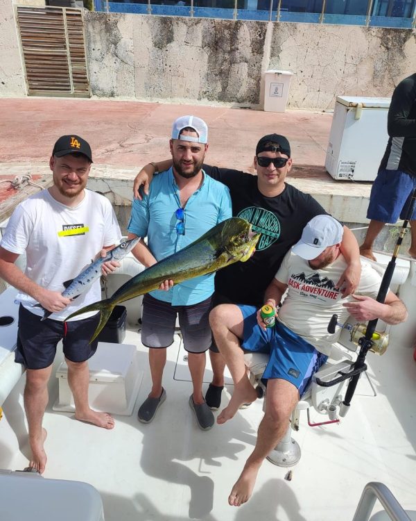 Mi Sueno Fishing Boat fishing rental