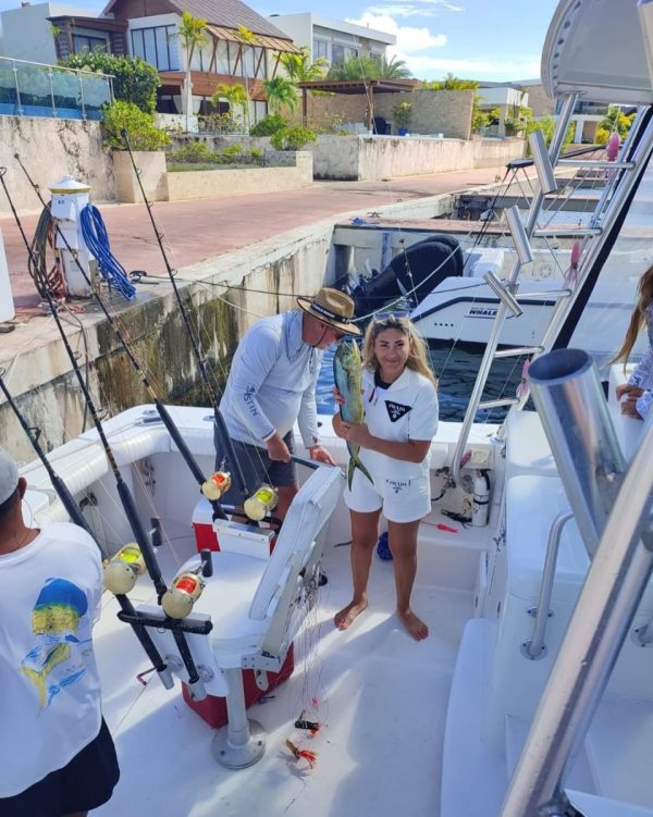 Mi Sueno Fishing Boat family fishing